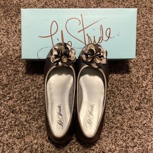 Life Stride Women's Size 7 Brown  Flats with Floral Detail